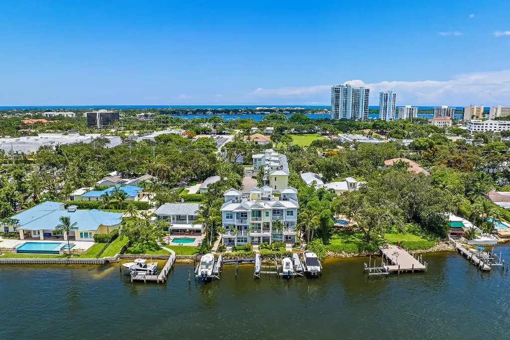 1033 Harbor Villas Drive North Palm Beach FL 33408