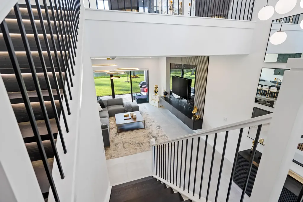 8258 Essex Country Club Drive Boca Raton FL 33434