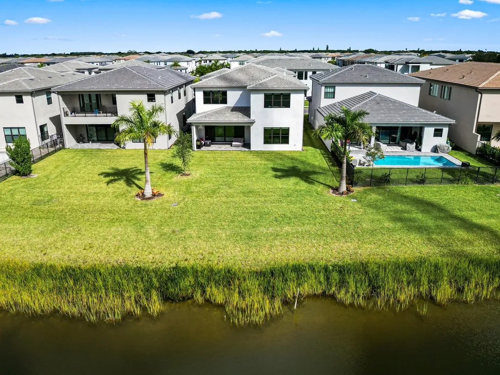 8258 Essex Country Club Drive Boca Raton FL 33434
