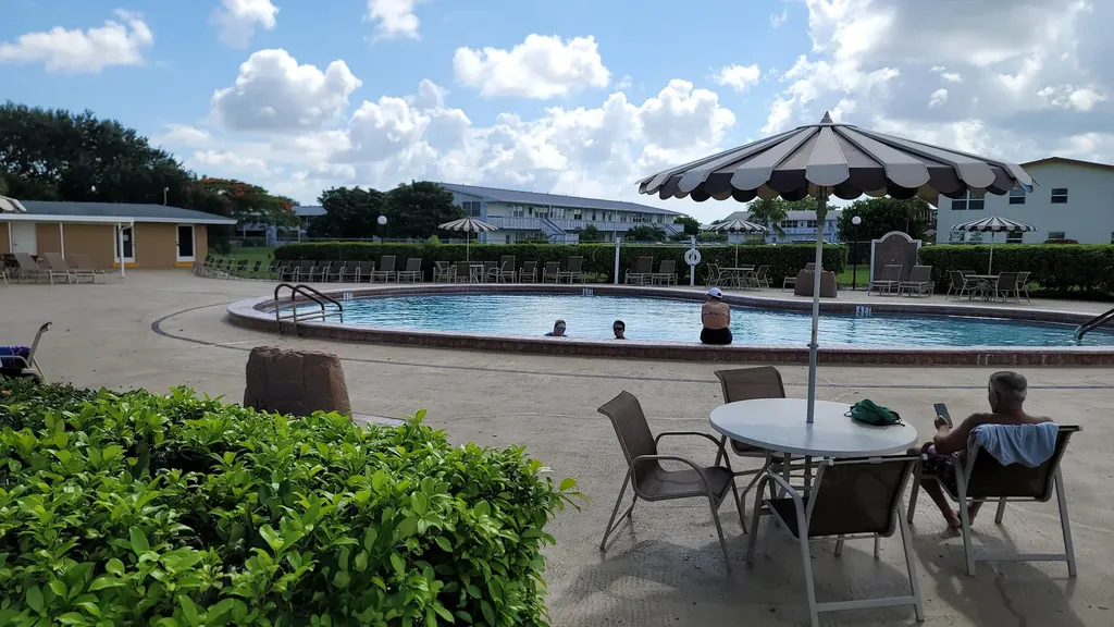159 Cambridge G West Palm Beach FL 33417