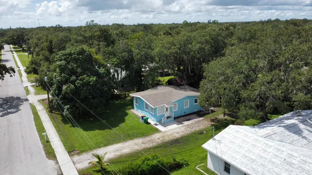 1806 SW 2 Avenue Okeechobee FL 34974