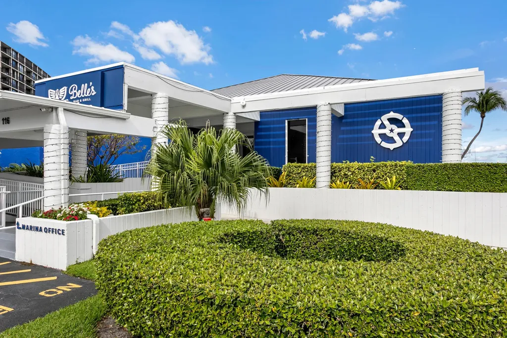 134 Lakeshore Drive North Palm Beach FL 33408