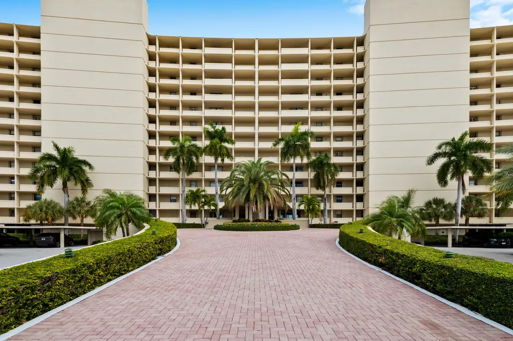 134 Lakeshore Drive North Palm Beach FL 33408