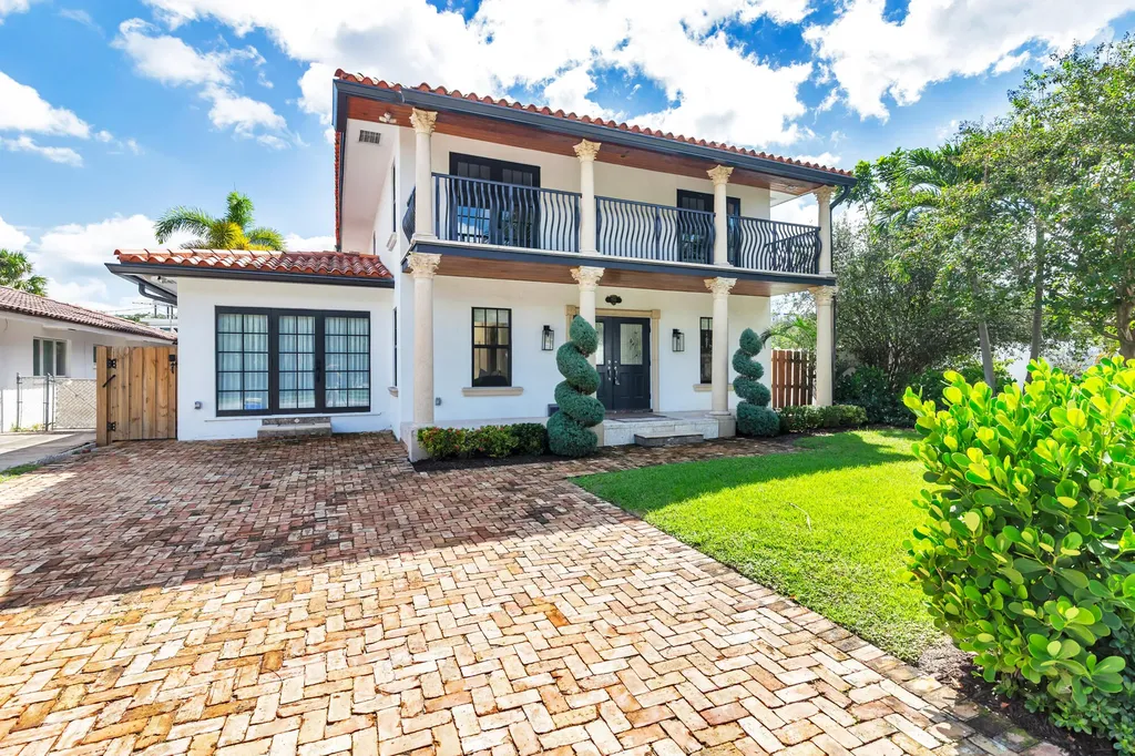 254 9th Street West Palm Beach FL 33401