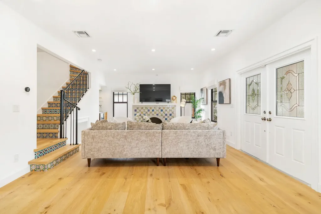 254 9th Street West Palm Beach FL 33401