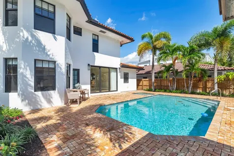 254 9th Street West Palm Beach FL 33401