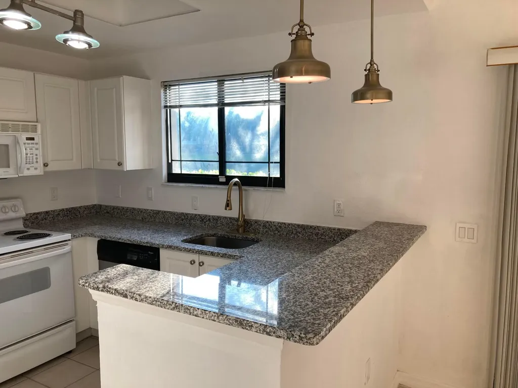 2807 Veronia Drive Palm Beach Gardens FL 33410