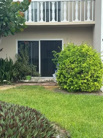 90 South Boulevard Boynton Beach FL 33435
