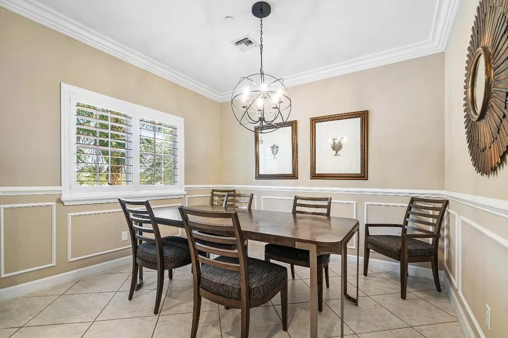 34 NW 7th Street Boca Raton FL 33432
