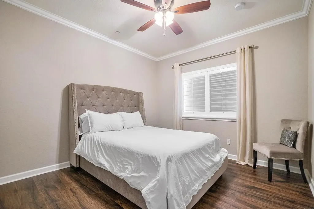 34 NW 7th Street Boca Raton FL 33432