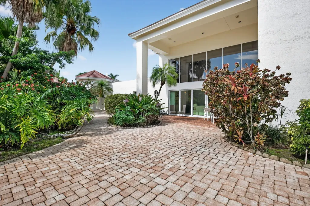 16670 Senterra Drive Delray Beach FL 33484