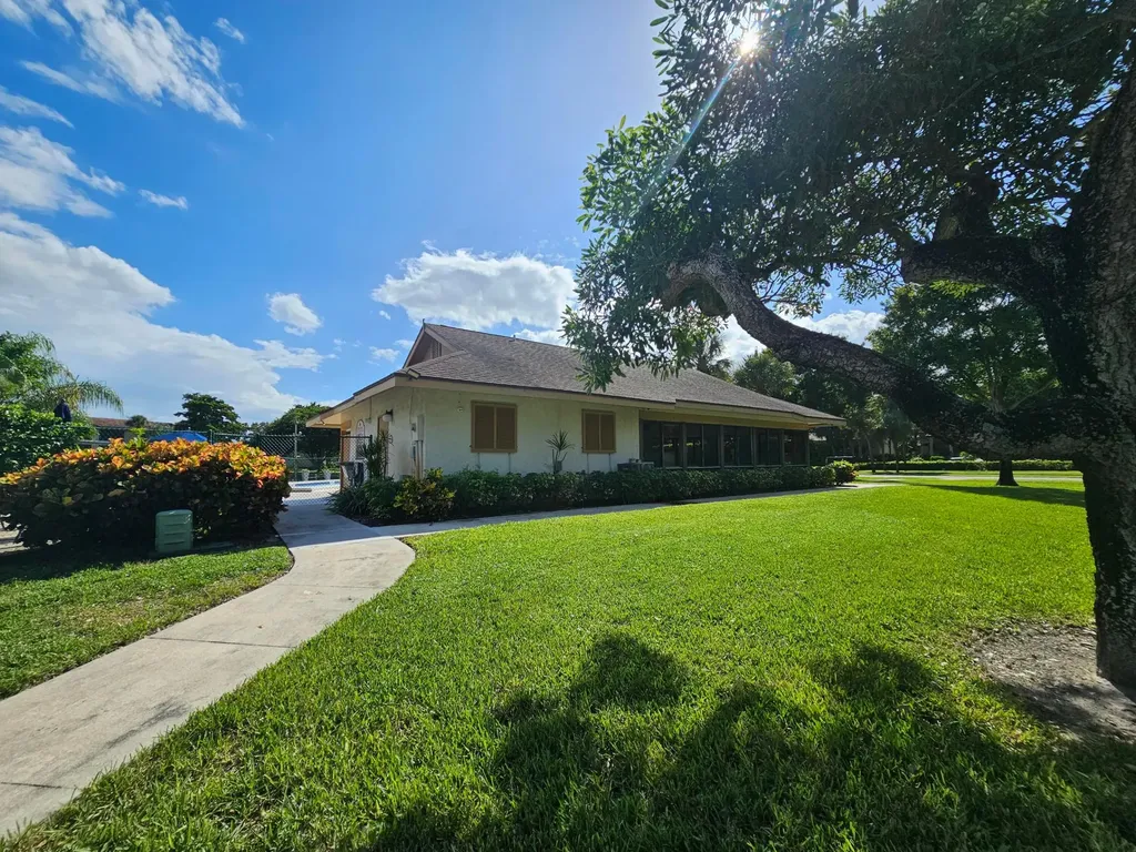 10204 Mangrove Drive Boynton Beach FL 33437