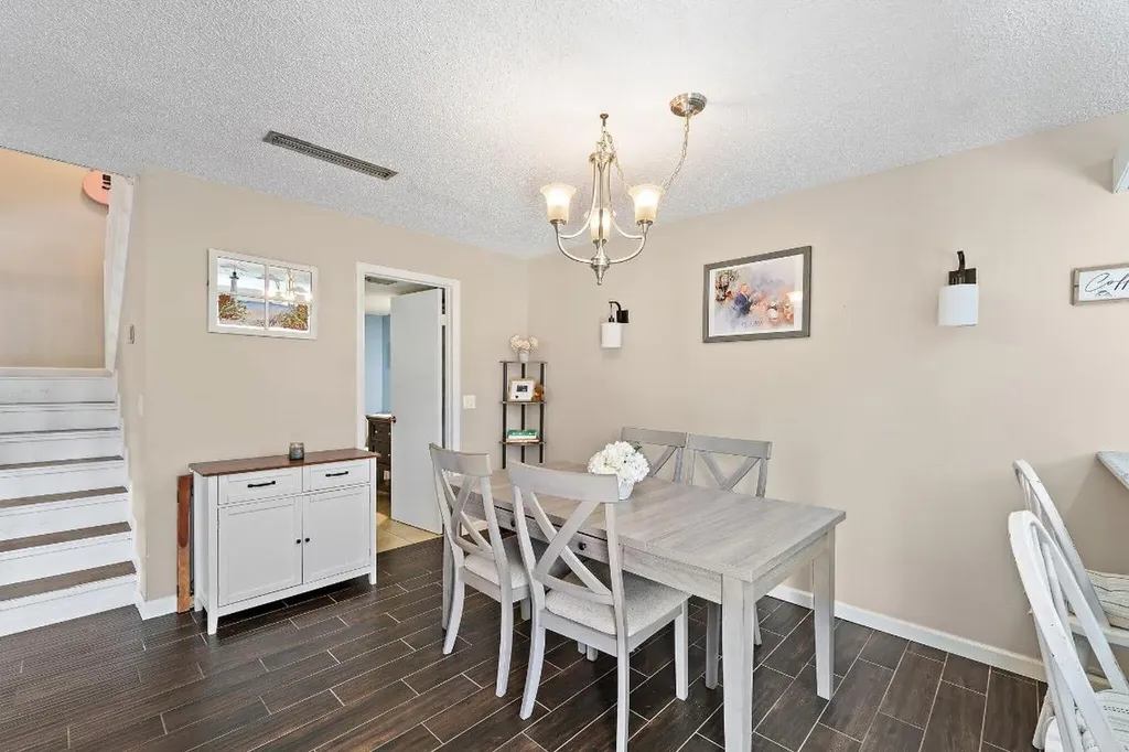 825 Center Street Jupiter FL 33458