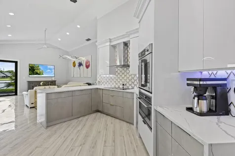 10818 Ashmont Drive Boca Raton FL 33498