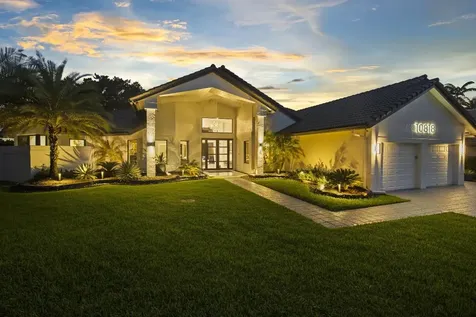 10818 Ashmont Drive Boca Raton FL 33498