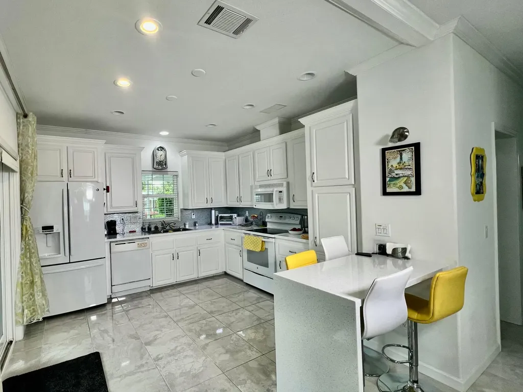 413 Hibiscus Drive Deerfield Beach FL 33442