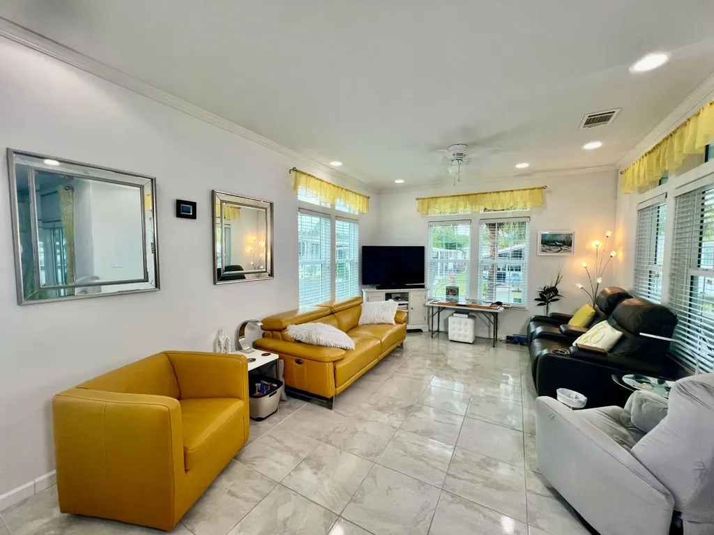 413 Hibiscus Drive Deerfield Beach FL 33442