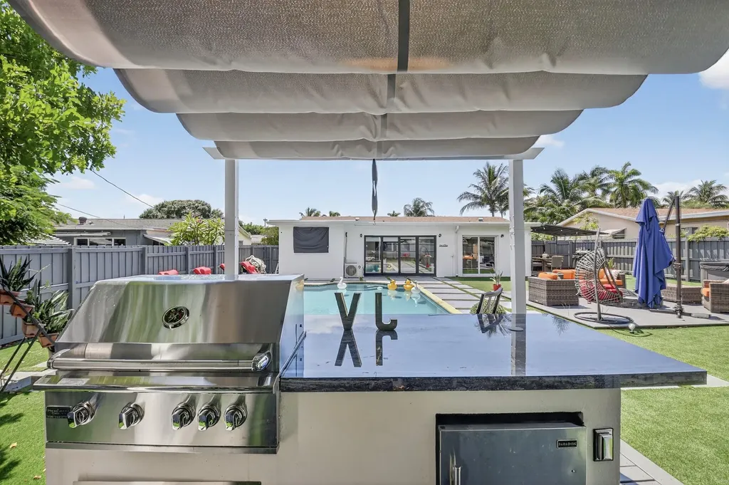 449 SW 4th Avenue Boynton Beach FL 33435