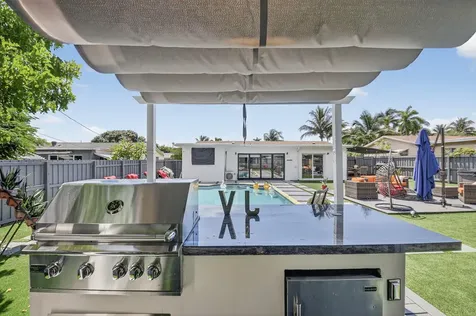449 SW 4th Avenue Boynton Beach FL 33435