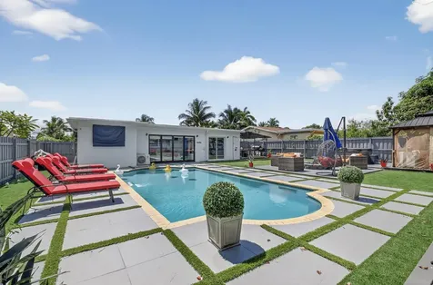 449 SW 4th Avenue Boynton Beach FL 33435