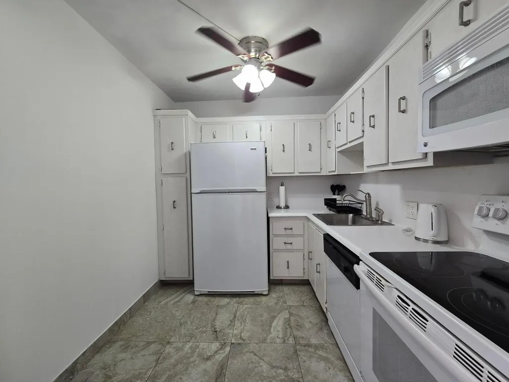 20335 W Country Club Drive Aventura FL 33180
