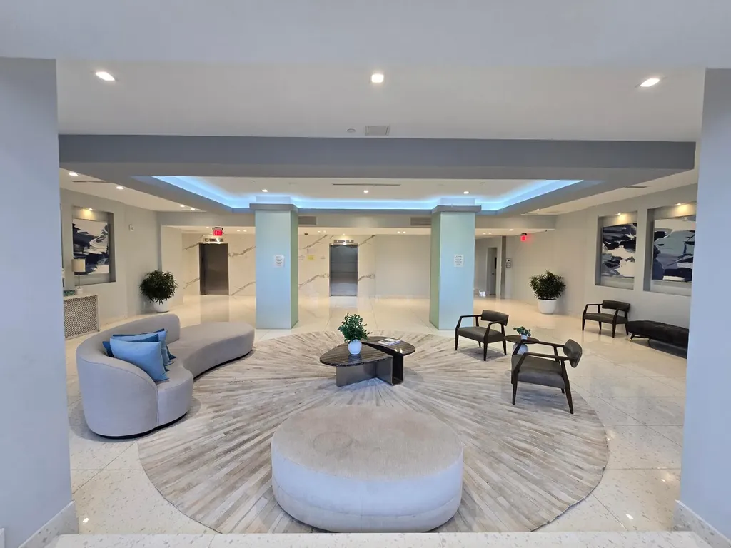 20335 W Country Club Drive Aventura FL 33180