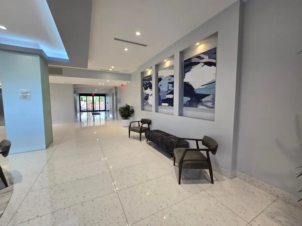 20335 W Country Club Drive Aventura FL 33180