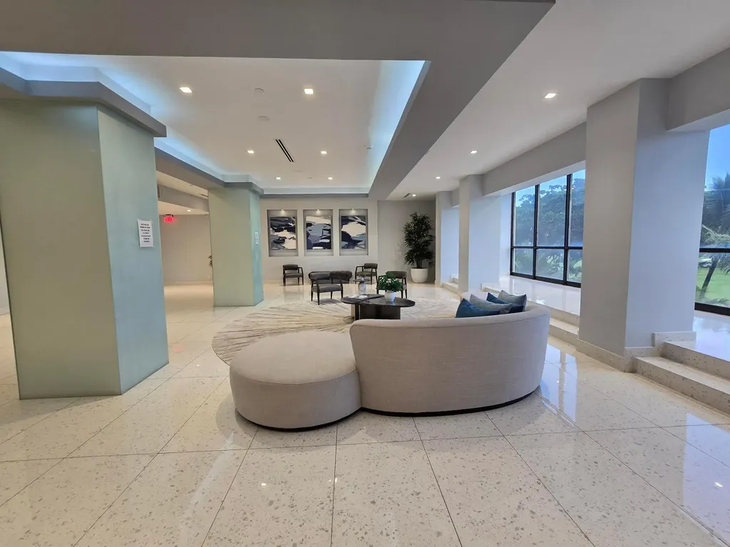 20335 W Country Club Drive Aventura FL 33180
