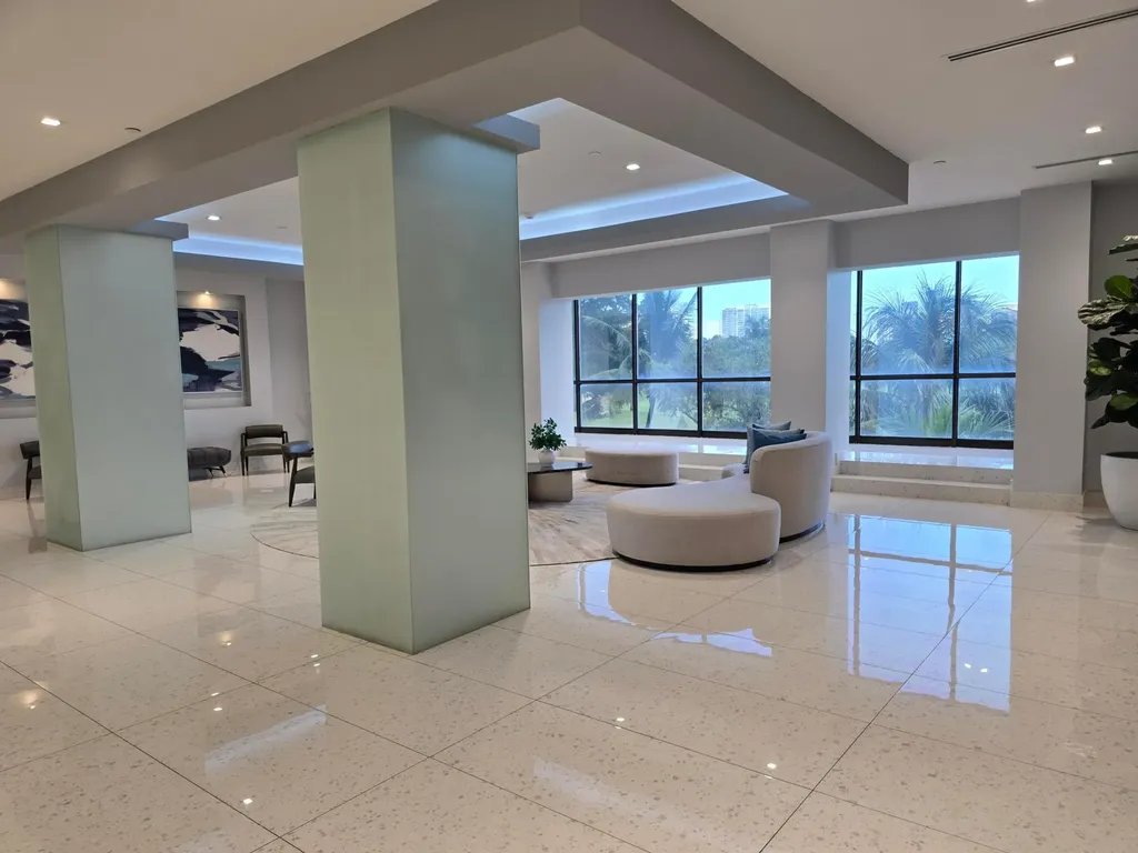 20335 W Country Club Drive Aventura FL 33180