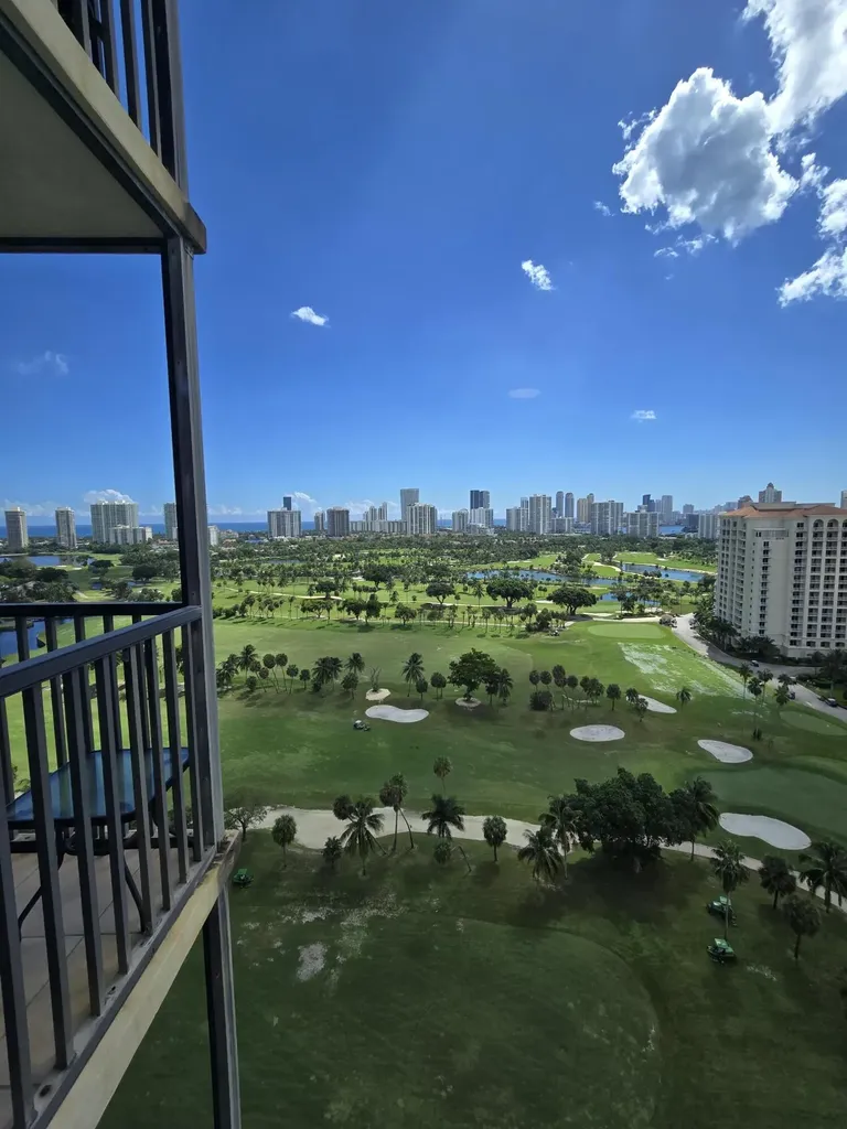 20335 W Country Club Drive Aventura FL 33180