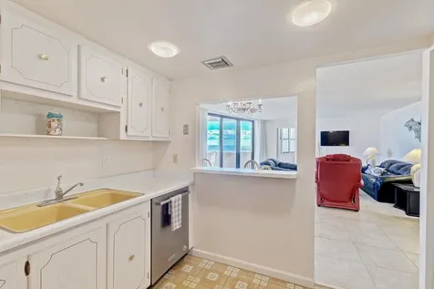 2800 N Ocean Drive Singer Island FL 33404