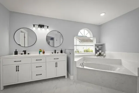 352 Aleatha Drive Daytona Beach FL 32114