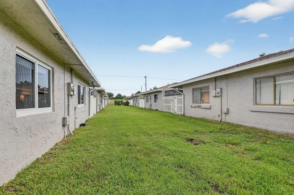 14844 Wildflower Lane Delray Beach FL 33446