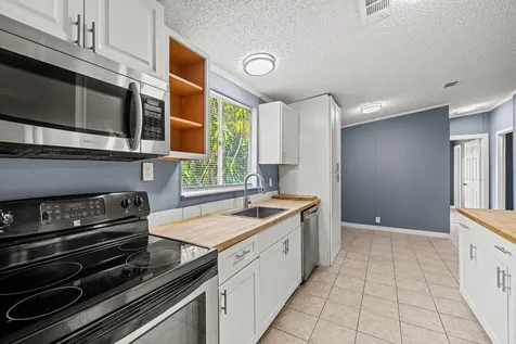 10592 SW Sandalfoot Boulevard Boca Raton FL 33428