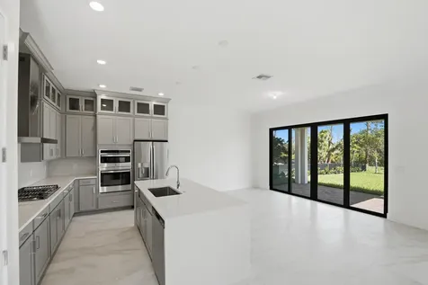 1016 Raleigh Way Wellington FL 33414