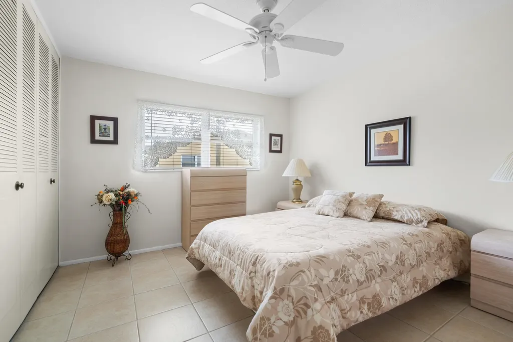 2832 W Crosley Drive West Palm Beach FL 33415