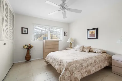 2832 W Crosley Drive West Palm Beach FL 33415