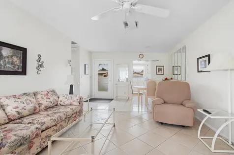 2832 W Crosley Drive West Palm Beach FL 33415