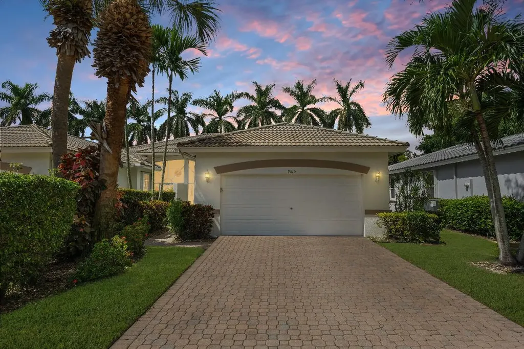 9615 Crescent View Drive N Boynton Beach FL 33437