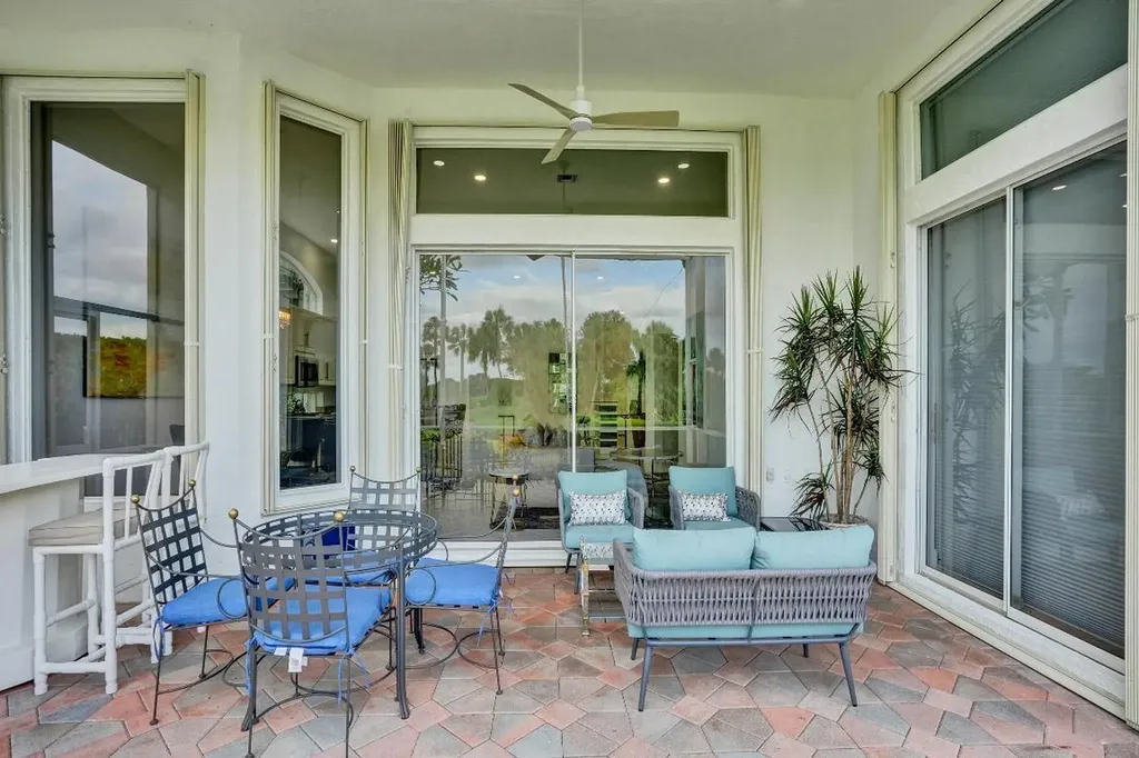 251 Isle Way Palm Beach Gardens FL 33418