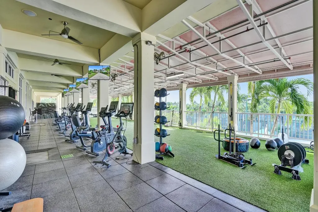 251 Isle Way Palm Beach Gardens FL 33418