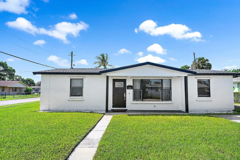 1301 W 26th Street Riviera Beach FL 33404