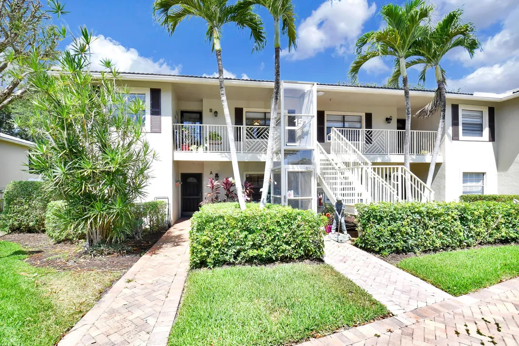 15 Stratford Drive Boynton Beach FL 33436
