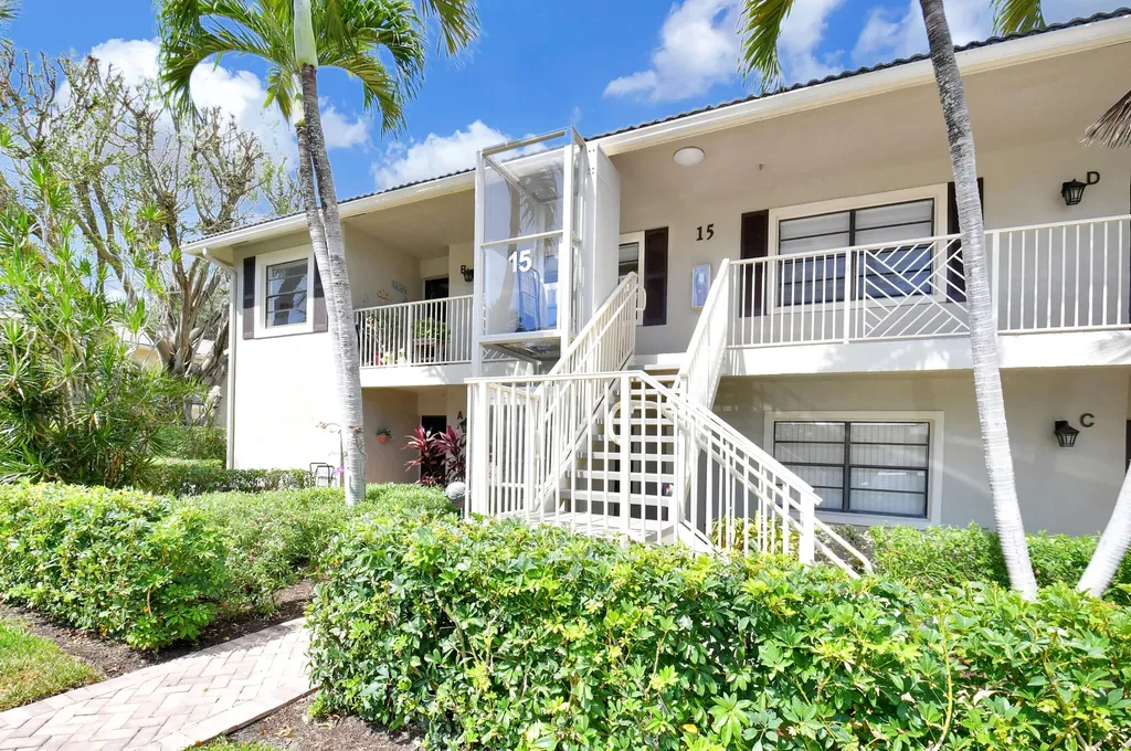 15 Stratford Drive Boynton Beach FL 33436