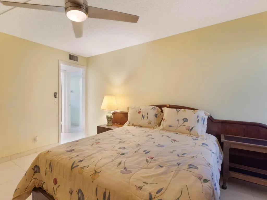 405 Burgundy I Delray Beach FL 33484