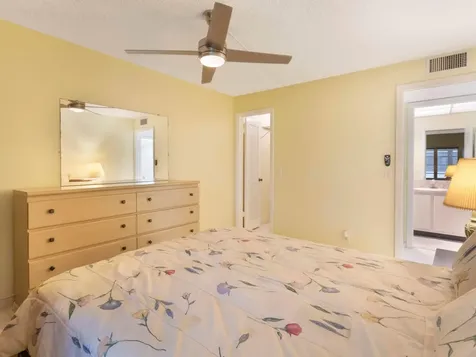 405 Burgundy I Delray Beach FL 33484
