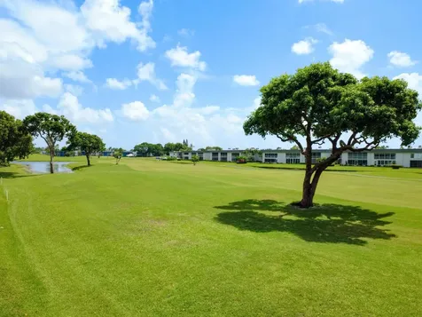 405 Burgundy I Delray Beach FL 33484