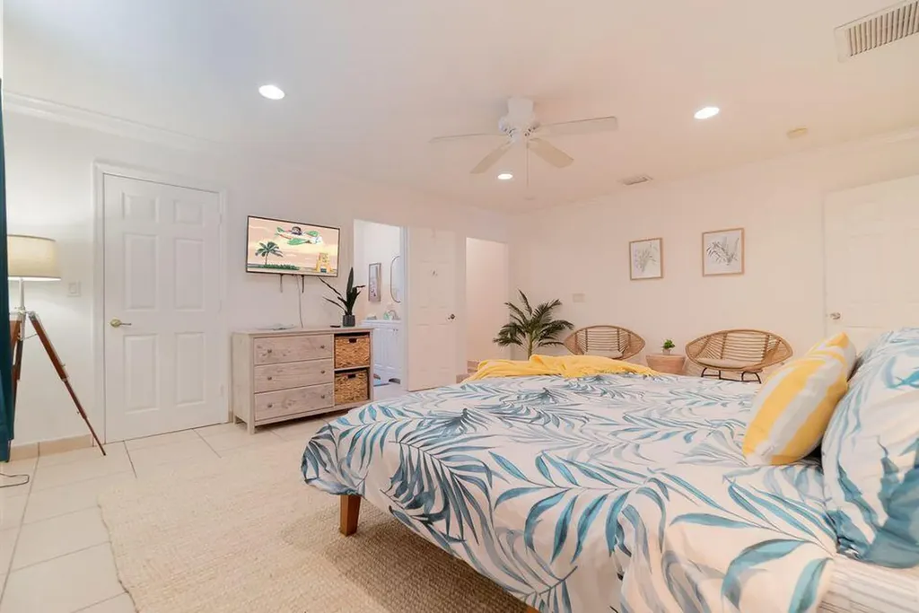 951 Green Street West Palm Beach FL 33405