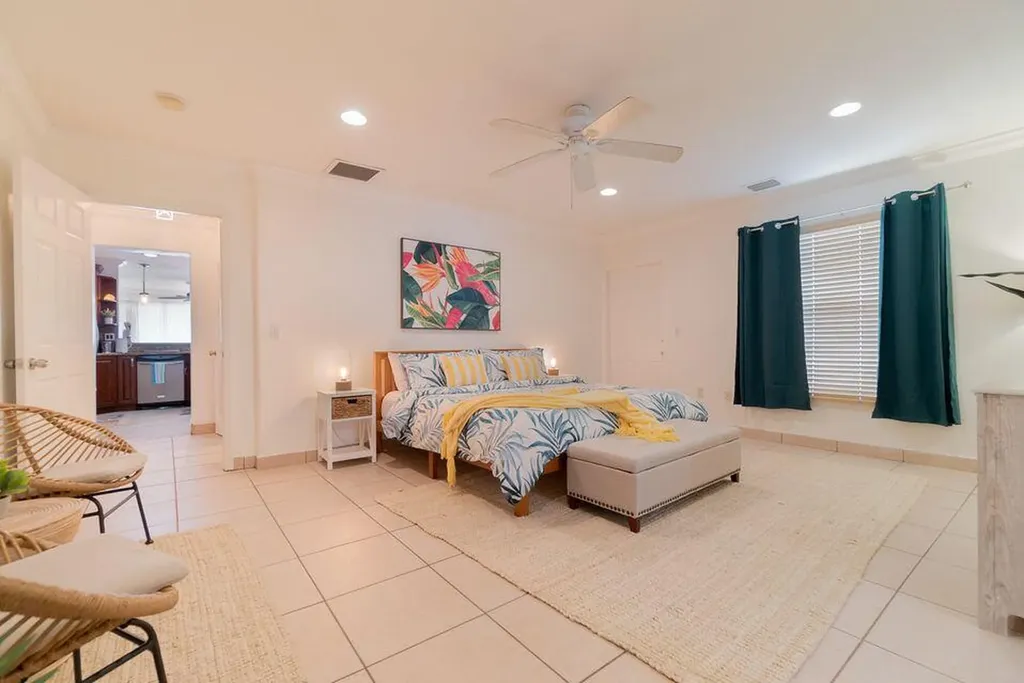 951 Green Street West Palm Beach FL 33405