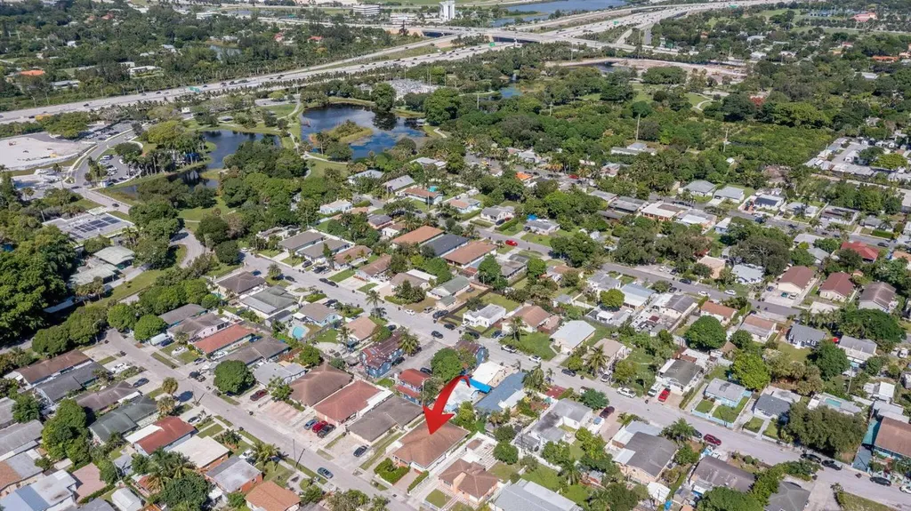 951 Green Street West Palm Beach FL 33405